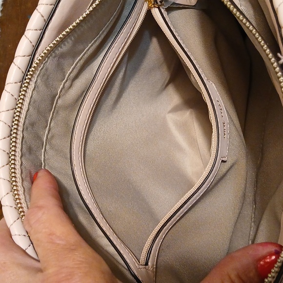 Nine West CAELIA Quilted Zip Closure Tote in Pink. (OS) - Picture 6 of 13
